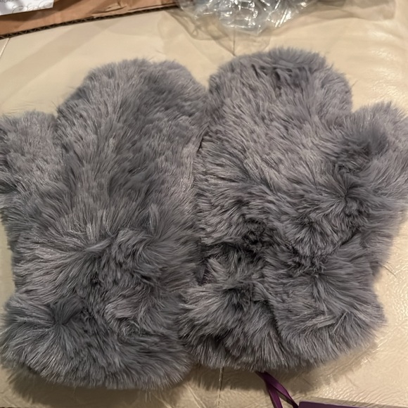 Rabbit Mittens. - Picture 2 of 2